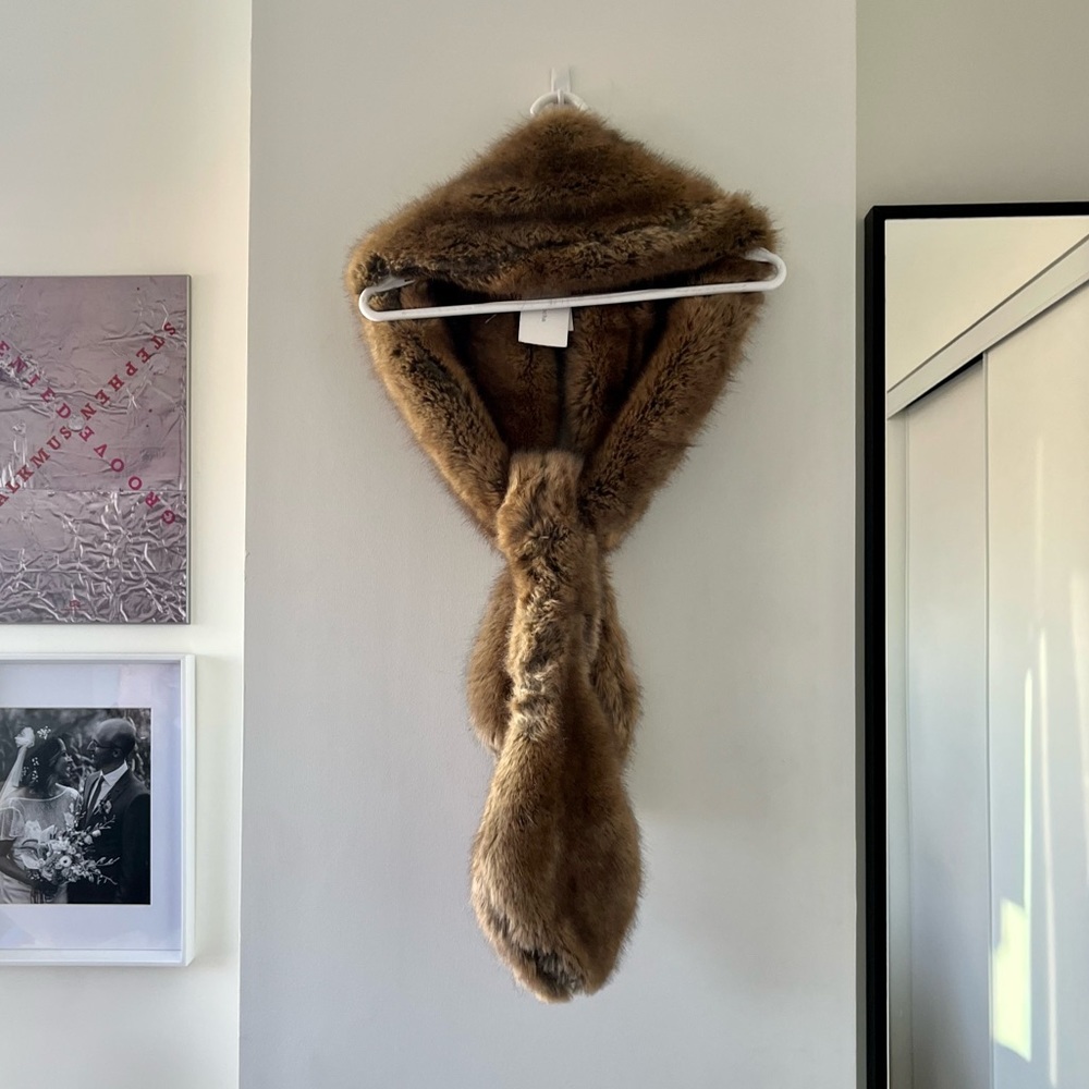 Simone Rocha Faux Fur Beaded Scarf - Picture 4 of 6
